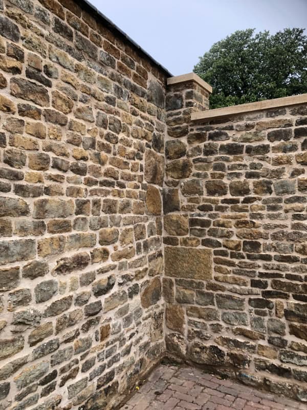 Barleythorpe barn conversion wall